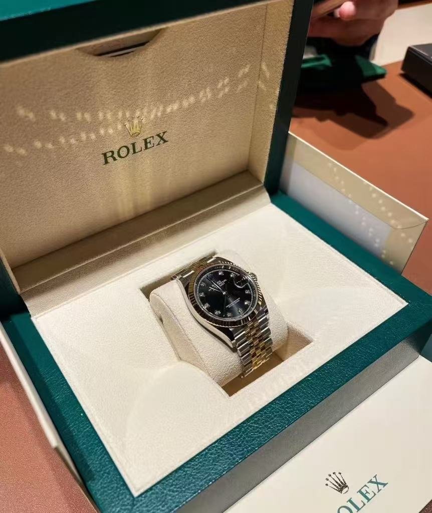 Rolex Day-Date Rose Gold Black Dial 126333 Replica Watch - Image 3