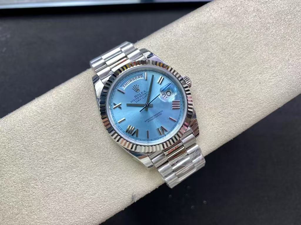 Rolex Day Date Ice Blue Grooved Replica - Image 3