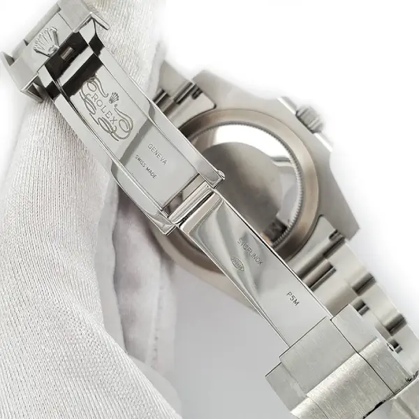 Rolex Submariner 116610LN Oyster Perpetual Black Dial Replica - Image 2